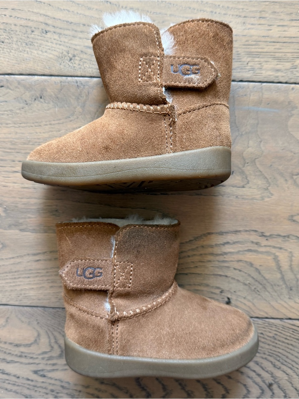 UGG Keelan Chestnut Suede Boots Toddler 4/5
